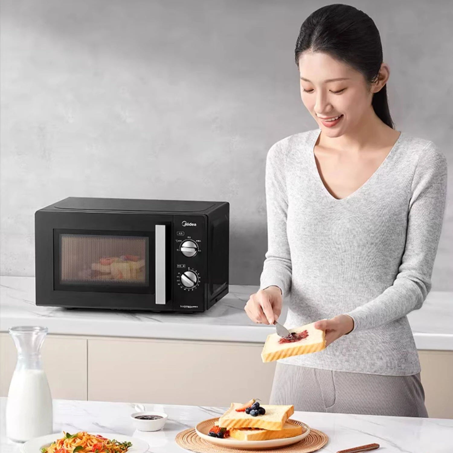 Midea frequency conversion microwave oven household small mechanical first-class energy efficiency practical