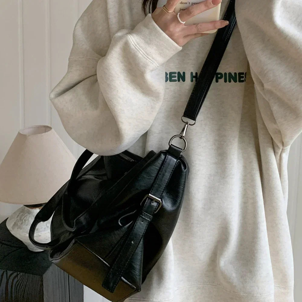 Large Capacity Black Shoulder Bags For Women Large Shopper Bag Solid Color Soft Leather Crossbody Handbag Lady Travel Tote Bag