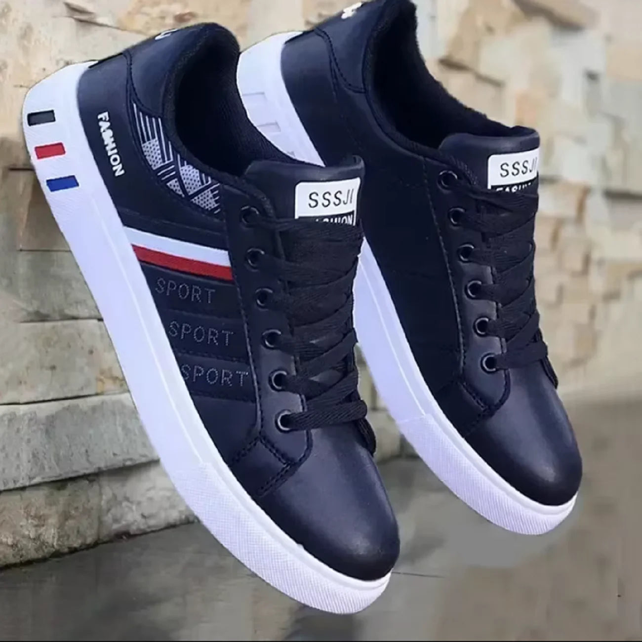 Men's flat shoes new style; Cool men's sports shoes; Men's spring and autumn outdoor sports shoes; Fashion sports shoes