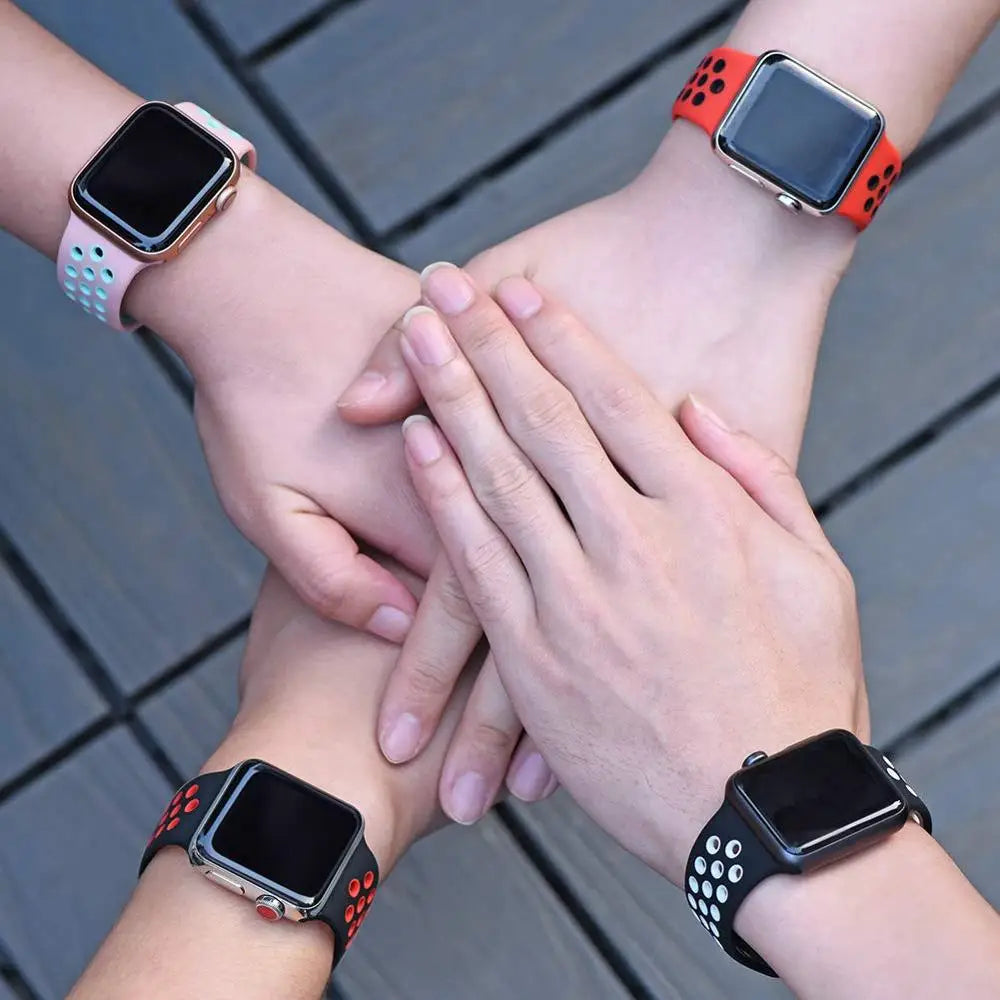 Silicone strap for Apple watch band 44mm 40mm 42mm 46mm 49mm correa bracelet iwatch ultra 2 3 series 6 se 7 8 9 10 11 45mm 41mm