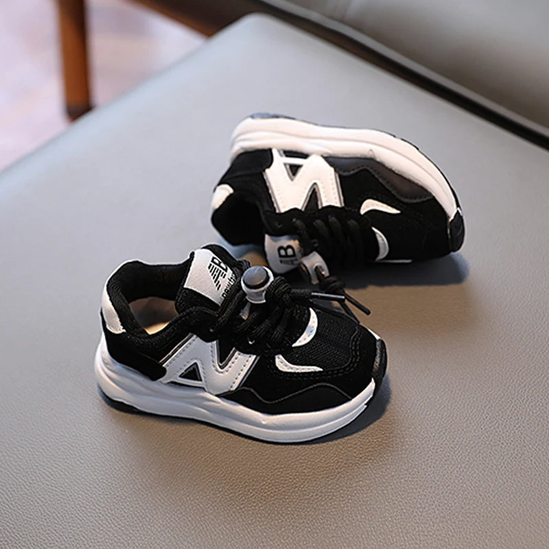 Kids Shoes for Boys Girls Soft Sneakers New 2025 Fashion Sports Running Shoes Children Flat Casual Baby Toddler Outdoor Shoes