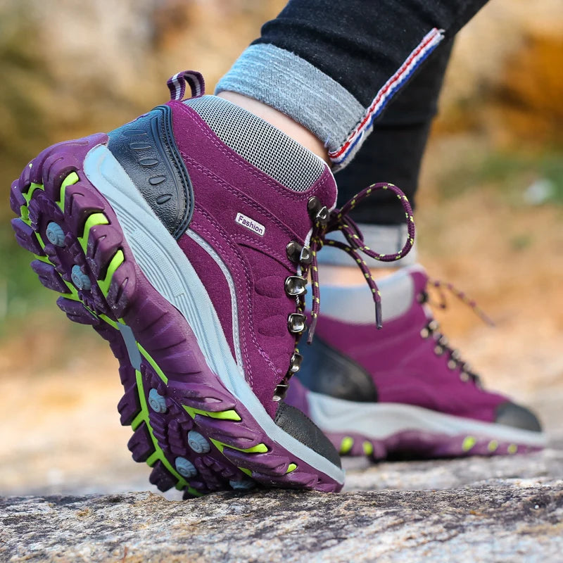 High-top Boots Women Comfortable Casual Anti-slip Breathable Warm Combat Boots Thick-soled Soft Outdoor Hiking Shoes Women