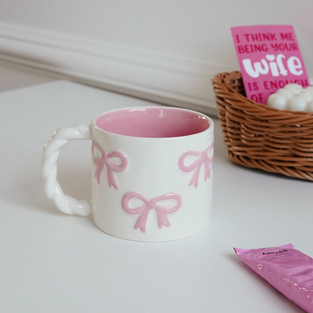 1Pc 13.4oz Pink Ceramic Mug with Bowknot, Ceramic Cup with Twisted Handle, Exquisite and Simple Pink Embossed Cup, Suitable for Latte Art in Coffee Shops, Home Decor Drinkware, Drinking Cup for Kitchen, Living Room, Bedroom,