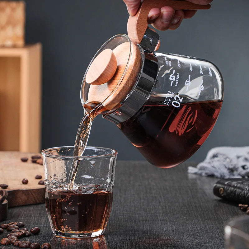 400/600ML Glass Pouring Cup Coffee Server with Wooden Handle High Borosilicate Glass Hand Brewed Coffee Sharing Pot