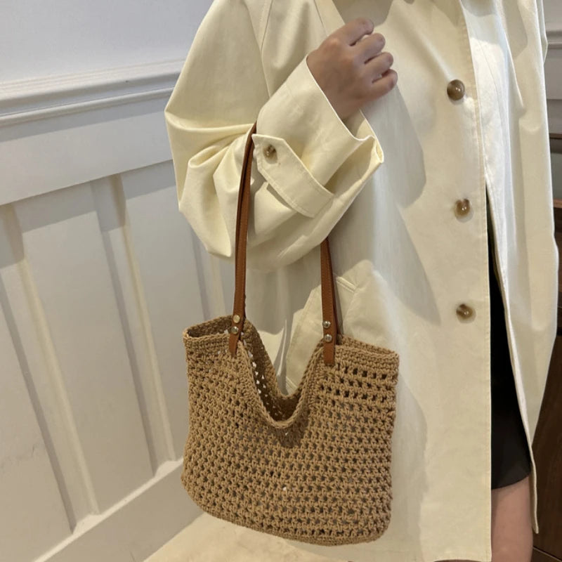 Hand Woven Shoulder Bag 2025 New Large Capacity Commuting Straw Woven Women Tote Bag Leisure Beach Vacation Straw Woven Bag