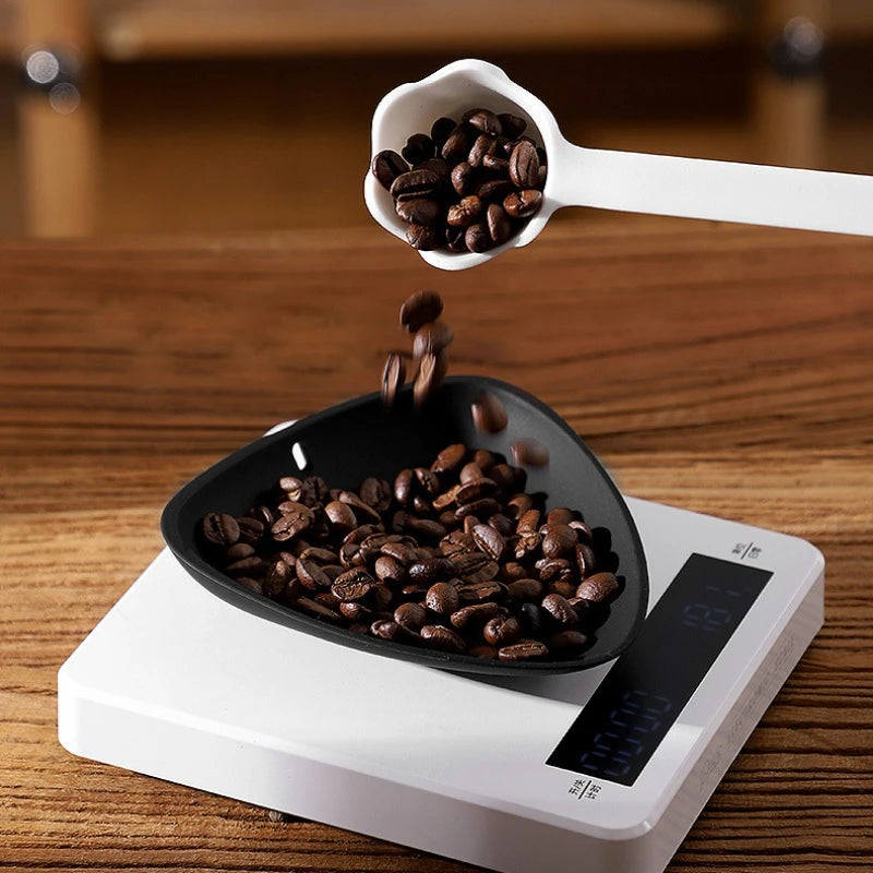 Coffee Beans Dosing Cup Coffee Bean Weighing Dish Coffee Distributor with Portable Humidification Spray Barista Accessories