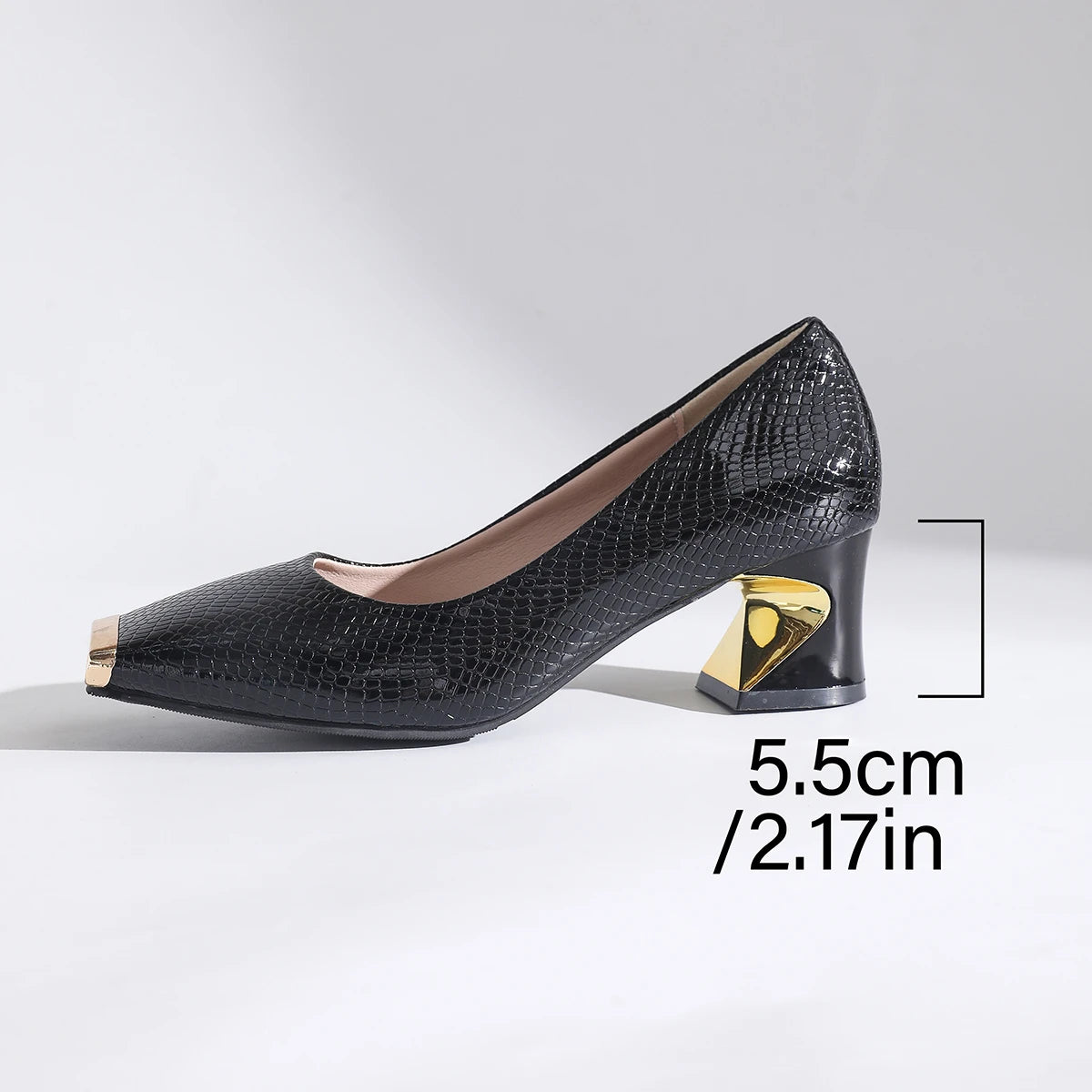 Women's Professional Dress Shoes 2026 Spring and Autumn New French Temperament Fashion Women's High-heeled Low-heeled Shoes.