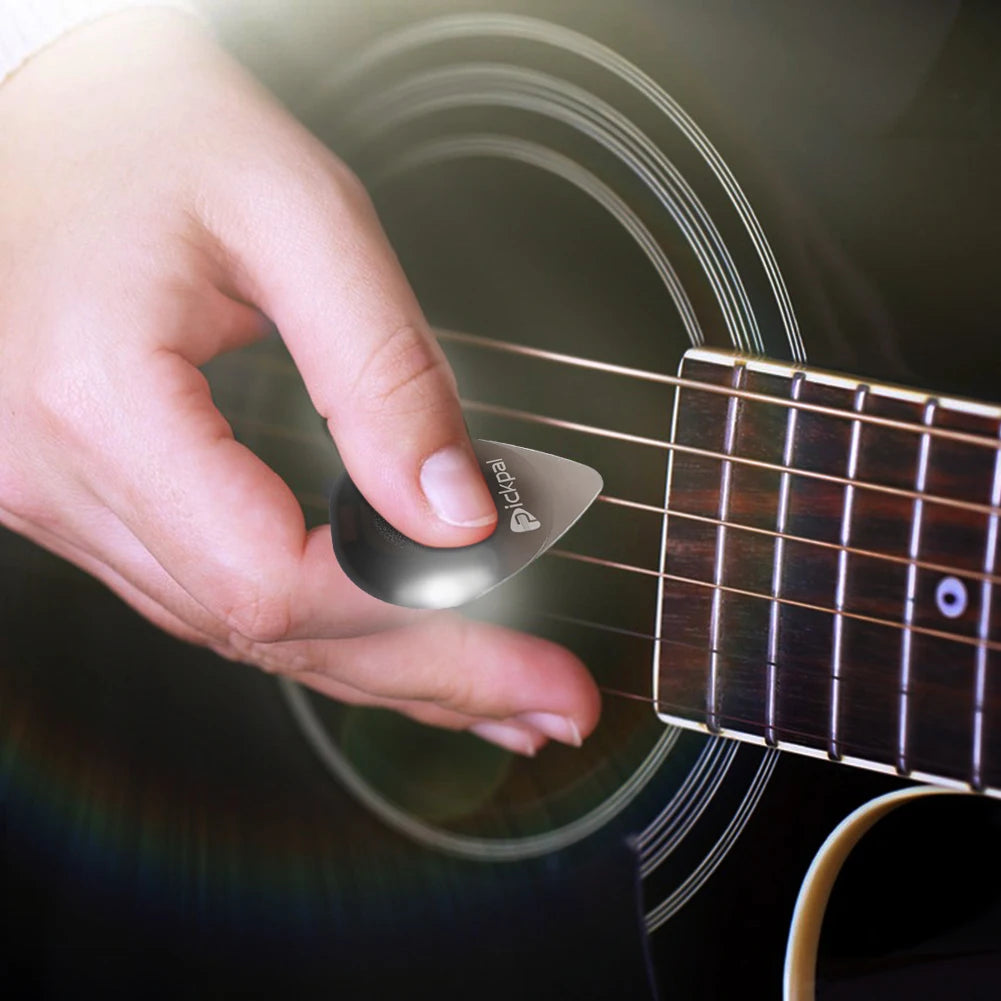 Guitar Picks Medium Picks Non-slip Guitar Picks Jazz Plectrum with High-Sensitivity LED Light Stringed Instrument Plectrum