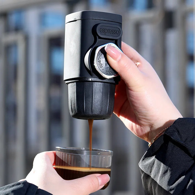 Portable hand pressed coffee machine coffee powder processing household travel outdoor small espresso machine