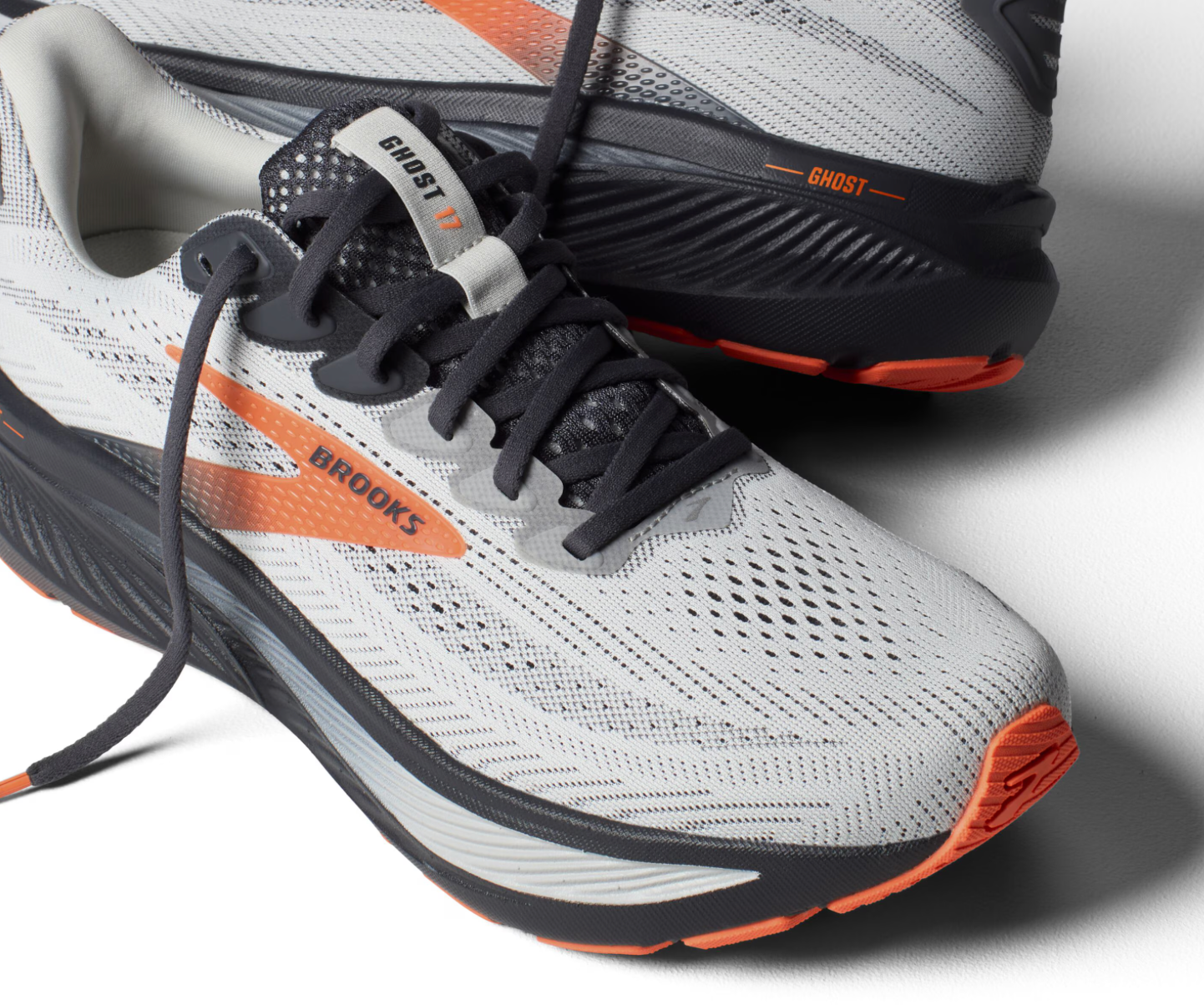Brooks Ghost 17 Men’s Running Shoes. Ships from USA.