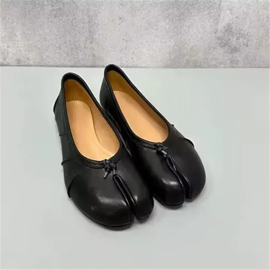 Split Toe Women Ballet Flats Fashion Tabi Shoes Casual Slip-on Loafers Ladies Pleated  Leather Espadrilles Zapatillas Mujer
