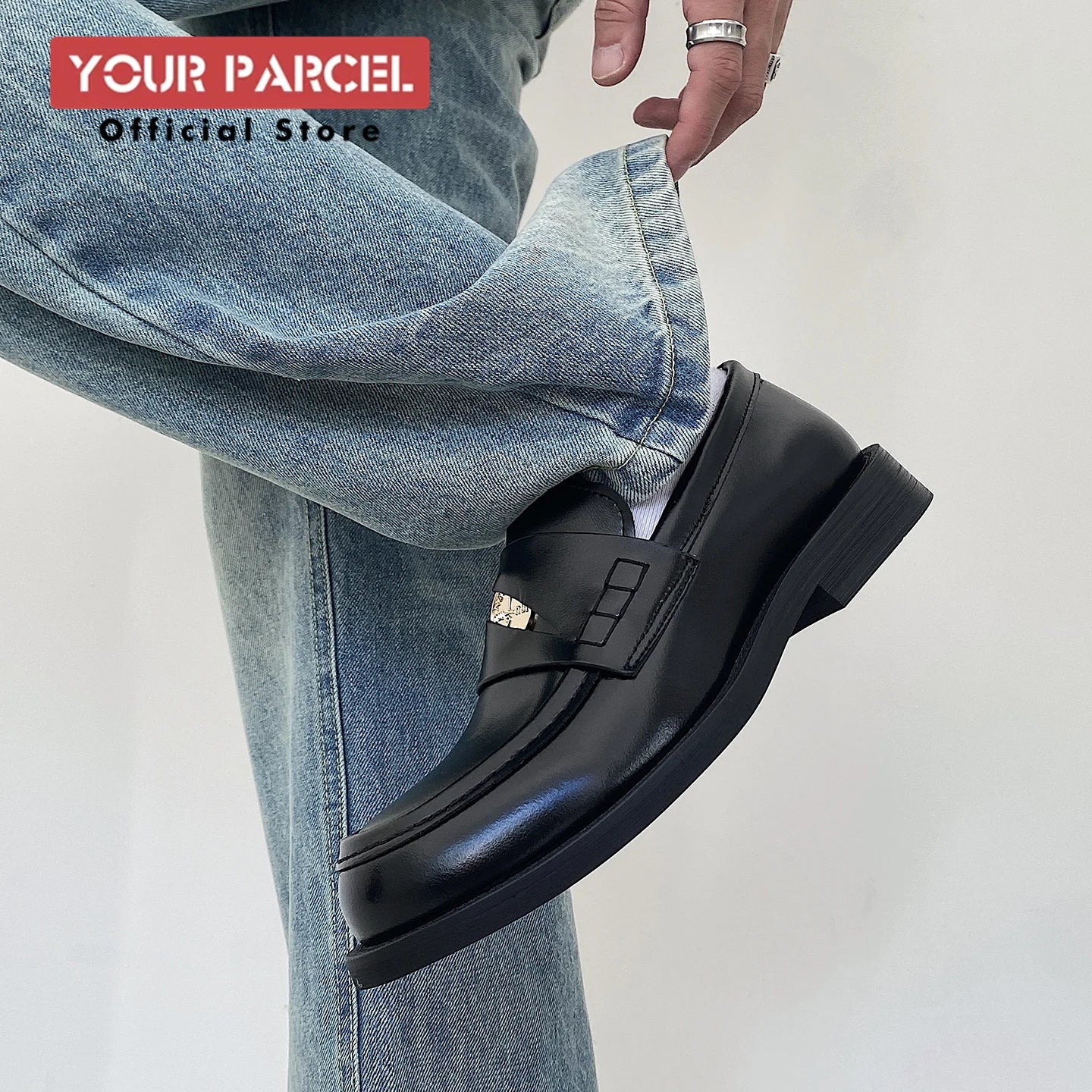 Slip in formal leather shoes for men's autumn new style retro metal coin design Loafer comfortable black British dress shoes