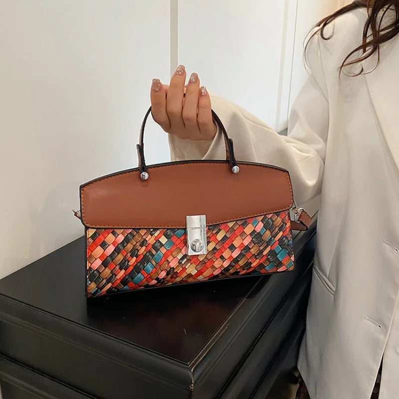 Ladies Hand Bags Made Of Fine Leather Featuring Classic Paris Style And Casual Vintage Chic Look