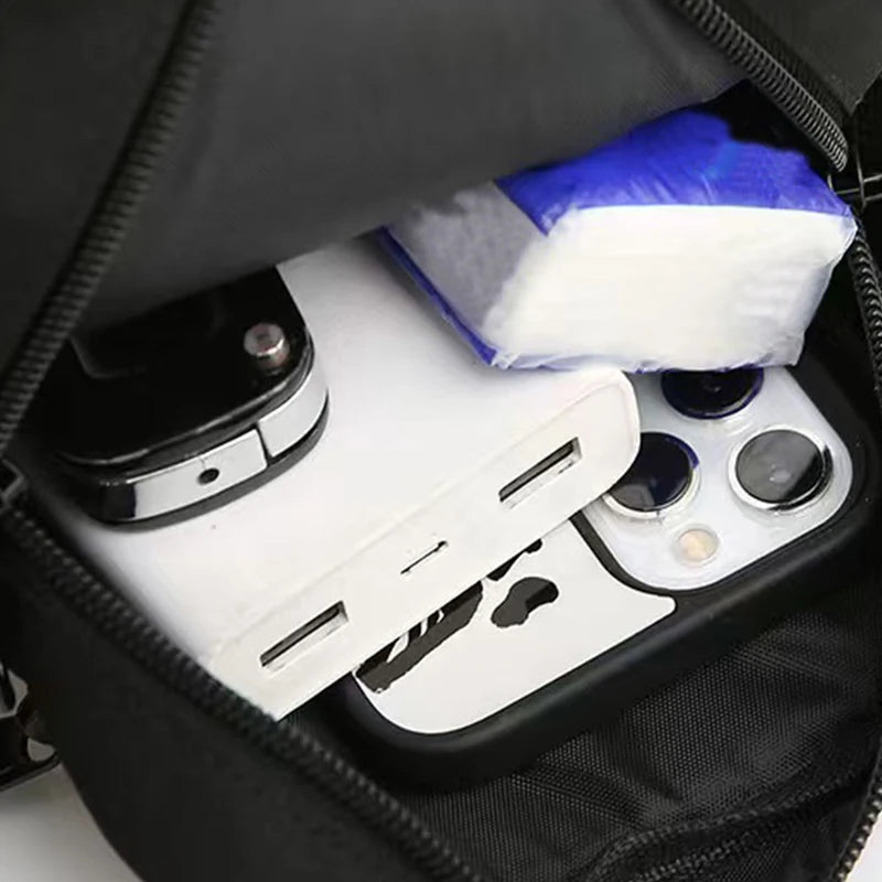 Men's bag, available in single shoulder or cross-body design, suitable for daily use during school. Made of nylon material - Free Item