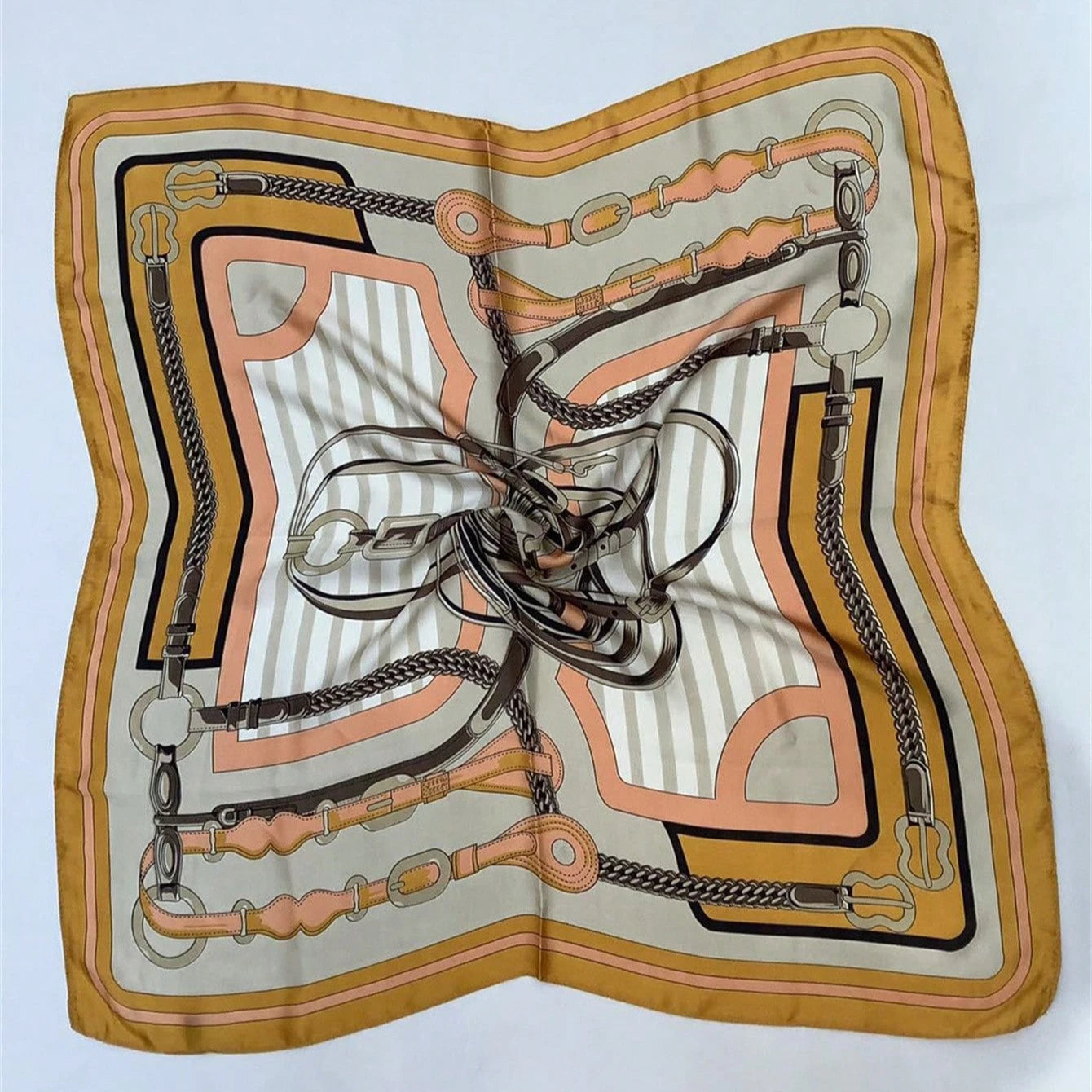 A new simple and elegant skin-friendly scarf, retro equestrian harness, classic soft silk scarf, portable sunscreen,