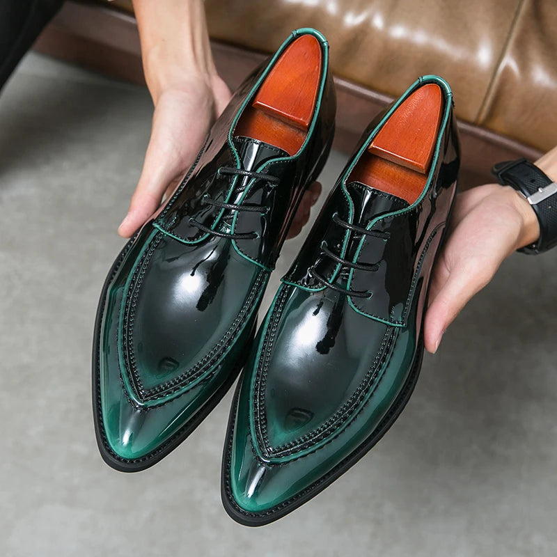 Hot Selling Luxury Banquet Dress Shoes Europe America Men's Pointed Business Shoes Glossy Black Men's Work Leisure Shoes