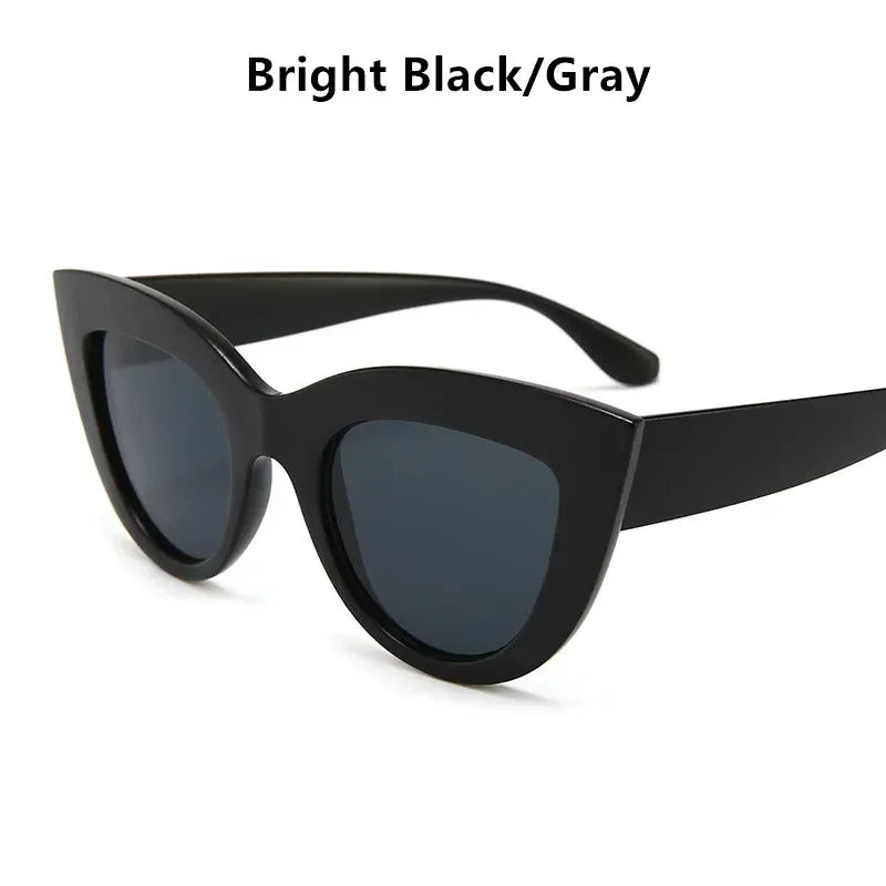 New Vintage Cat Eye Sunglasses Woman Retro Brand Cateye Shades Sun Glasses Gradient Mirror Plastic Frame Designer Oculos De Sol