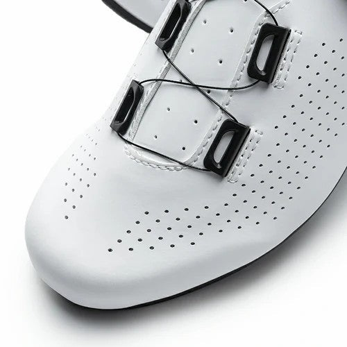 CR4 Clipless Cycling Shoes.  Ships from USA.